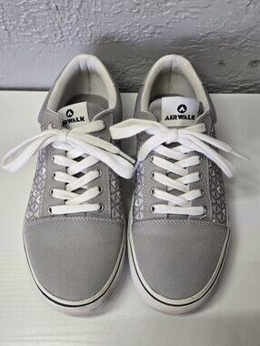 Airwalk Light Gray Canvas Sneakers with White Laces